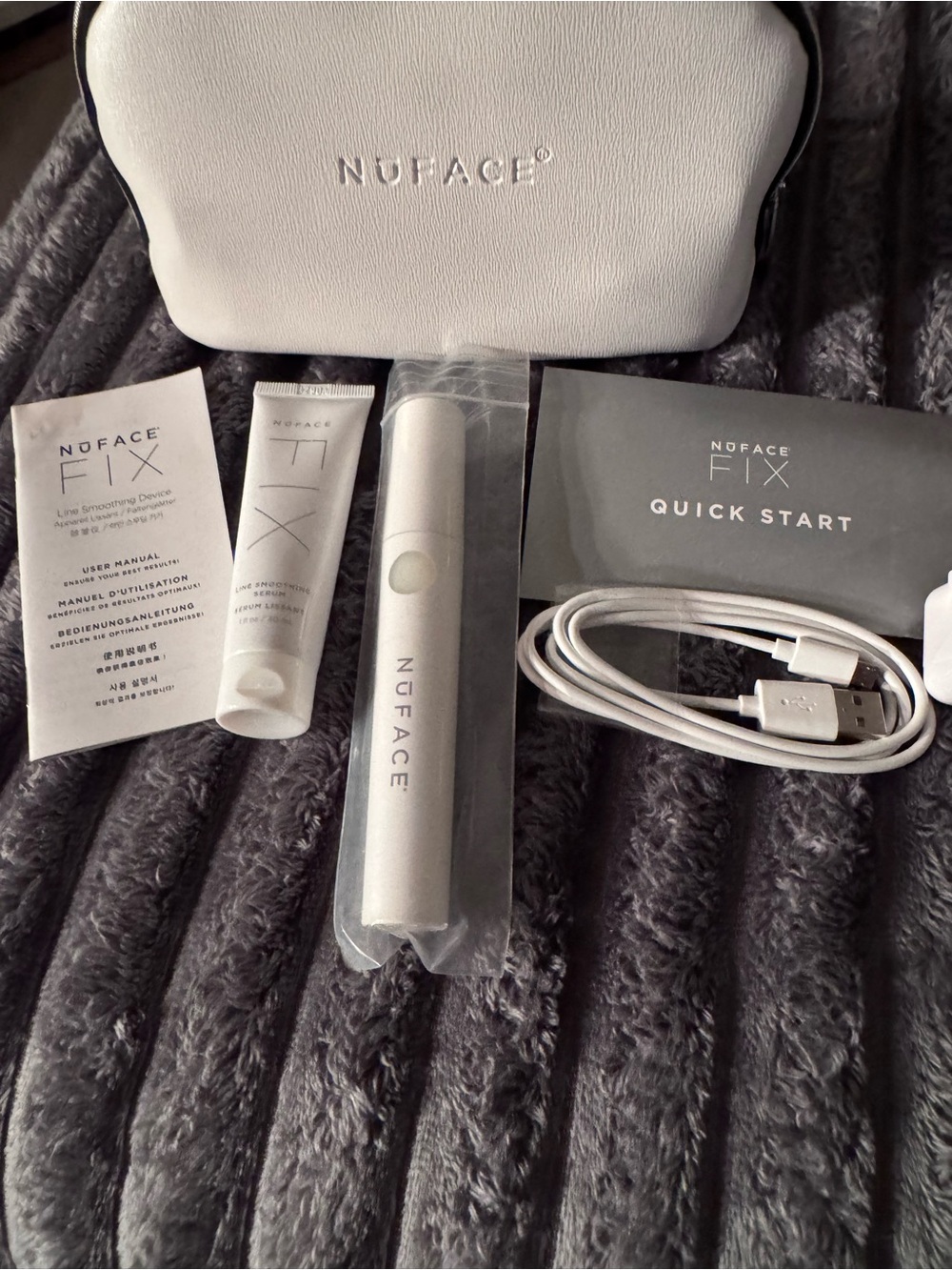 NuFace FIX Mini Device Kit in Silver with White Pouch